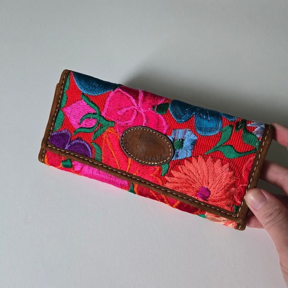 GUATEMALA Handbags - Guatemala Embroidered Floral Wallet Colorful Clutch Purse Hippie Boho